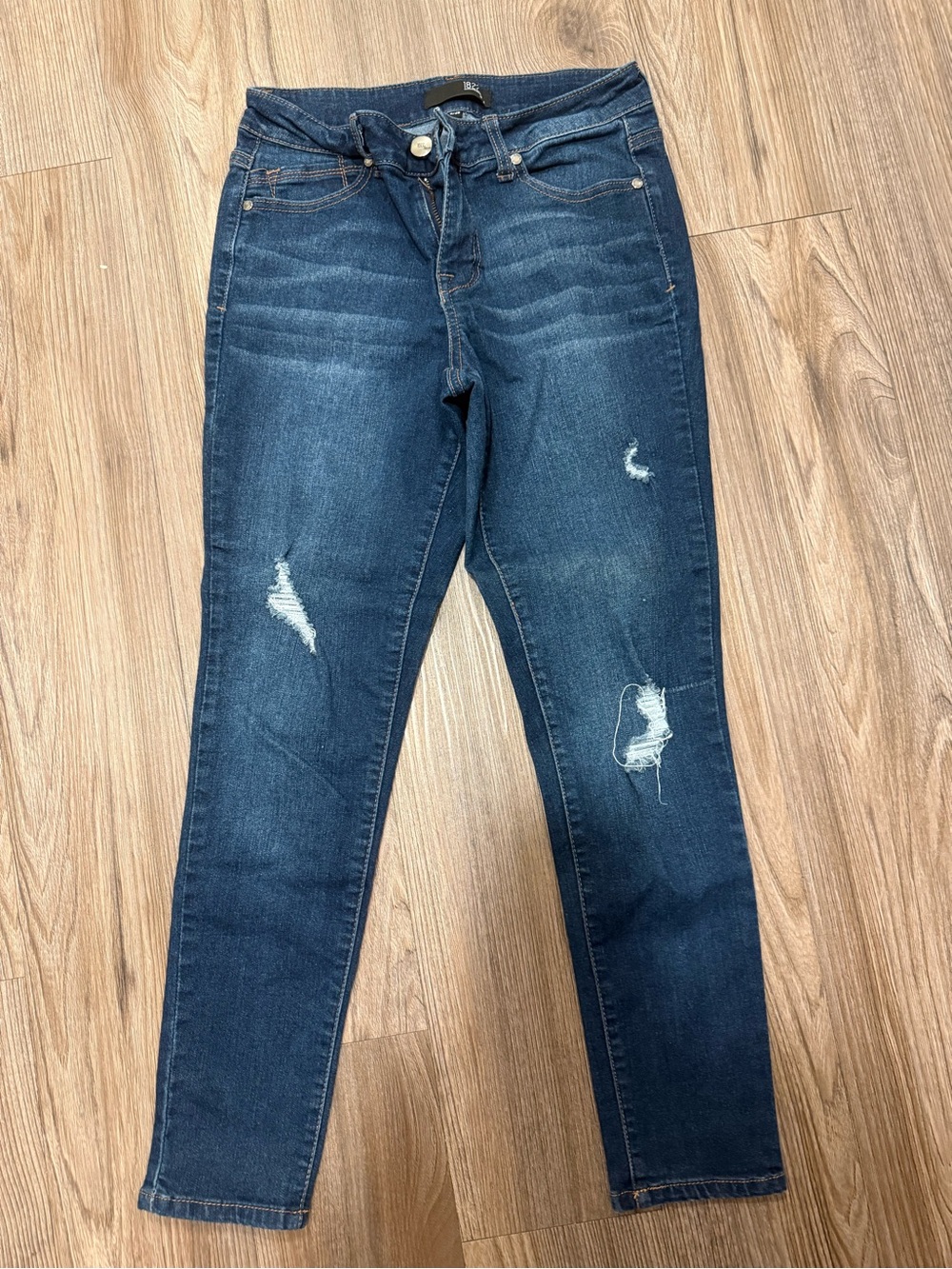 1882 Denim Dark Wash Distressed Women’s Jeans